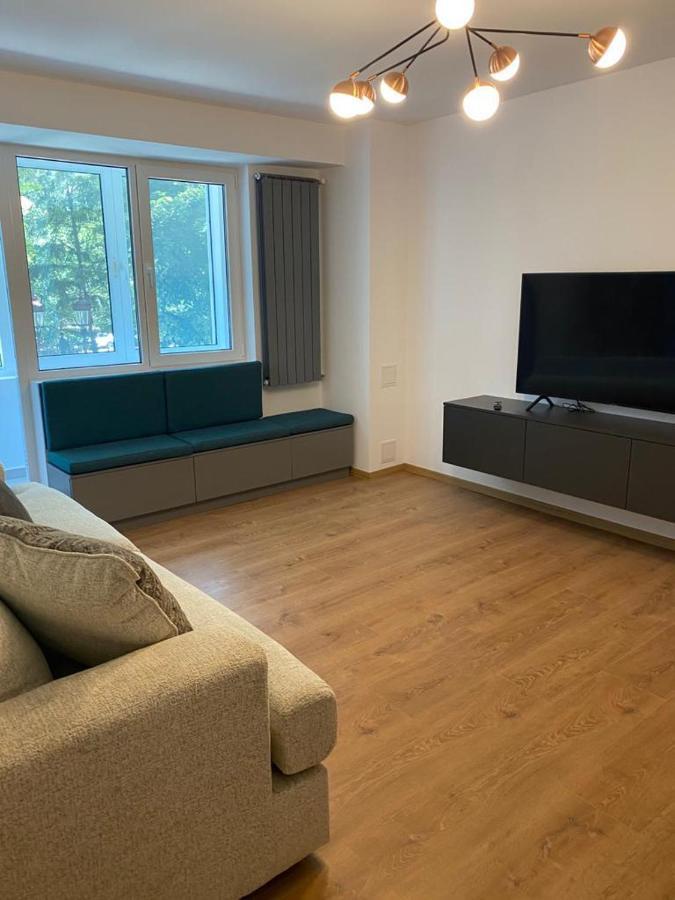 Mery Luxury Apartment Galaţi Buitenkant foto