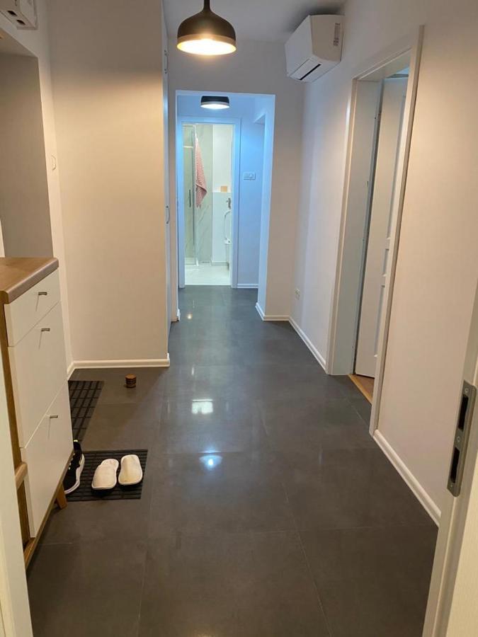 Mery Luxury Apartment Galaţi Buitenkant foto
